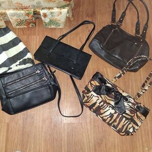 Five piece purse lot